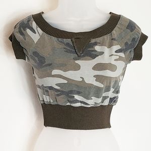 Cropped Camo Print Top